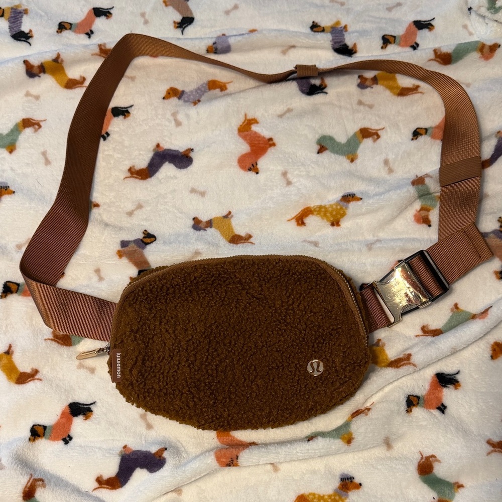 Lululemon Athletica Brown Fleece Bag